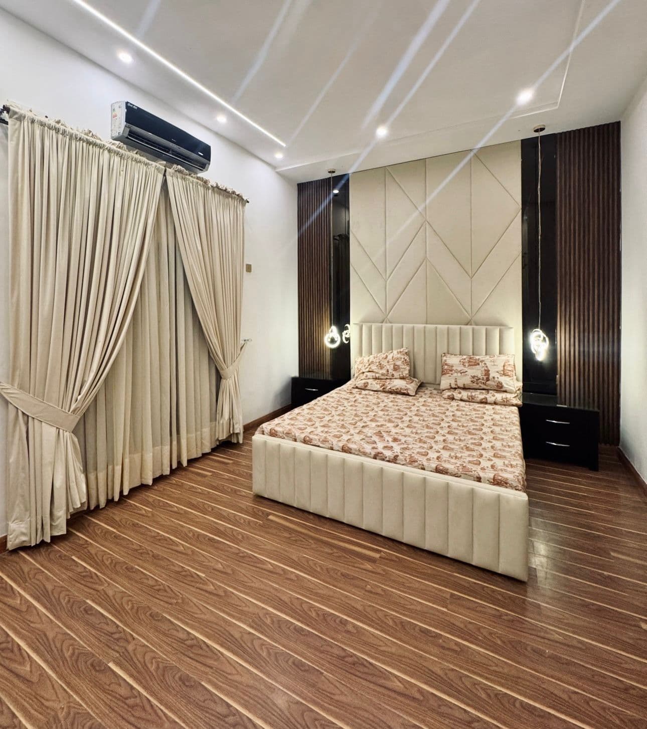 Office & Commercial Spaces